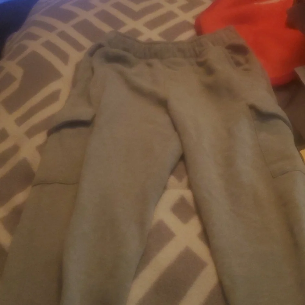 Sweatpants - Picture 2 of 2